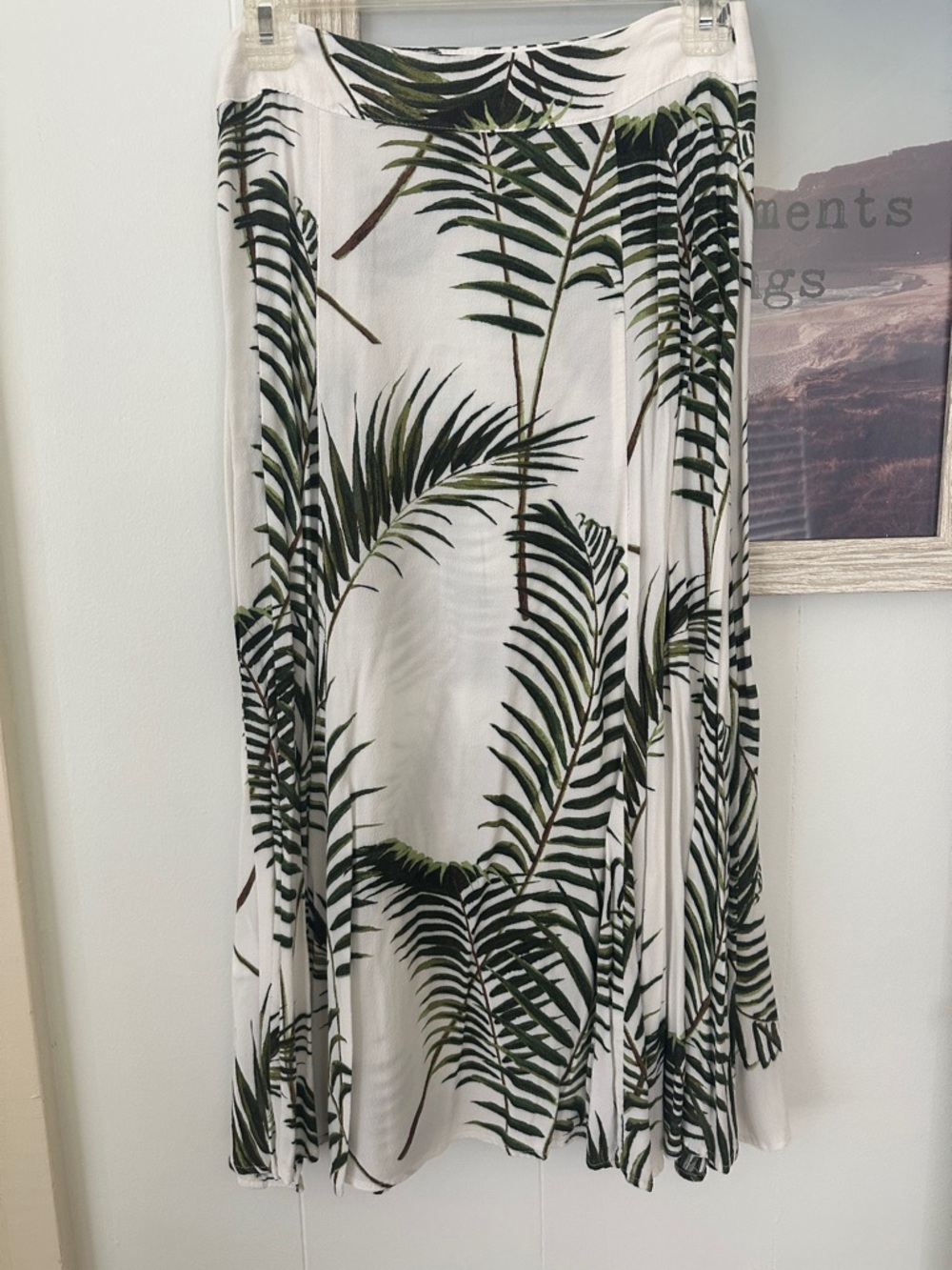 Size 6 H&M Palm Leaf Midi A-Line Skirt with Front Slit - Picture 4 of 6